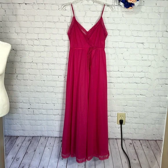 VTG Vanity Fair lace trim open front night gown - Picture 2 of 15